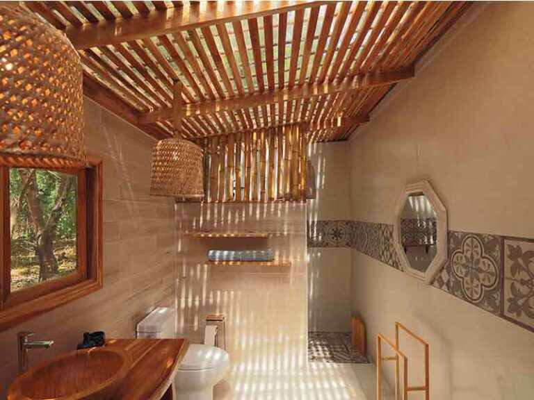 Tropical bathroom with handmade indigenous lamps