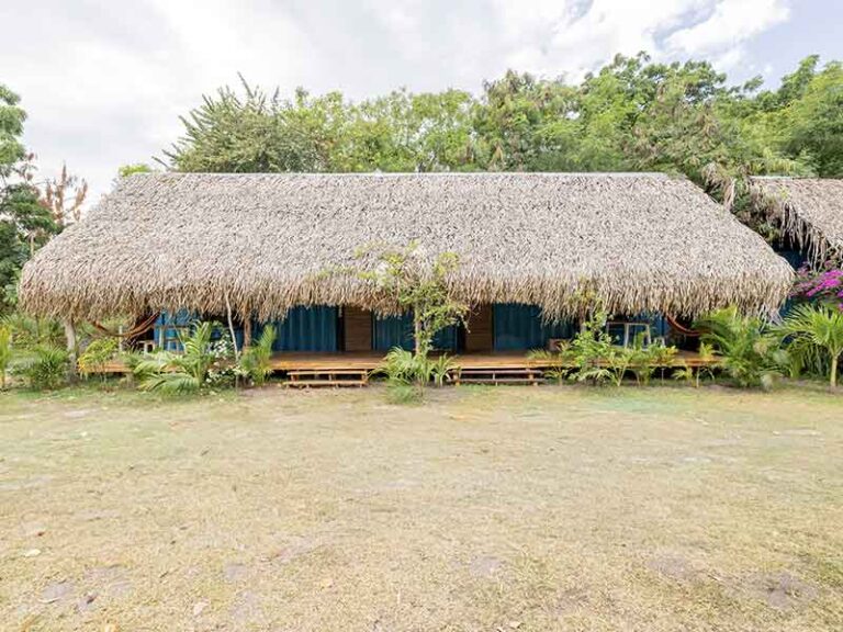 Comfortable Container Studios in Punta Chame with air conditioning